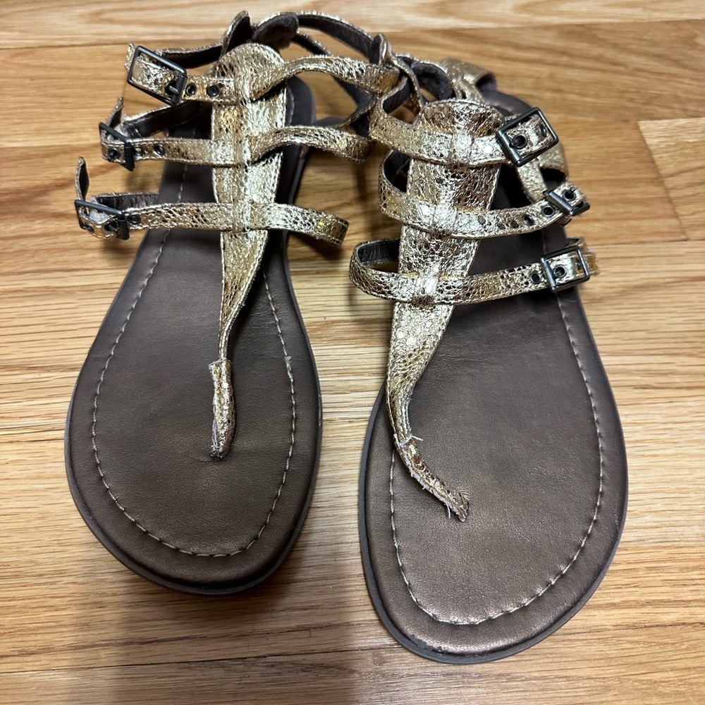 Gold Mia gladiator women’s sandal size 10 shoe
